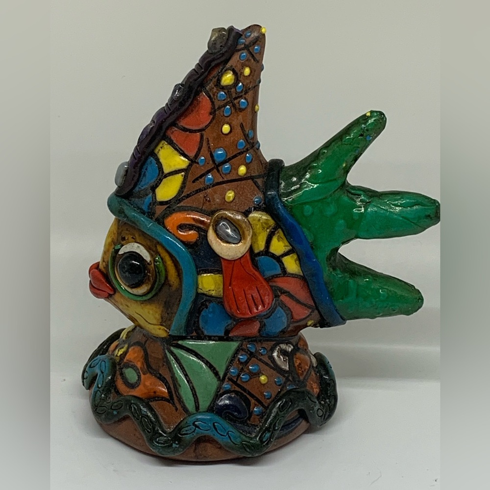 Hand made Hand painted HECHO EN MEXICO tropical fish figurine